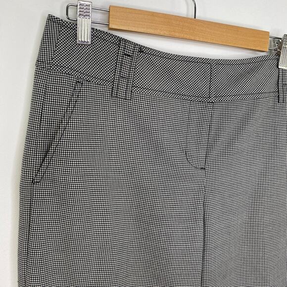 Ann Taylor LOFT Black Cream Micro Houndstooth Cropped Capri Pants Women's Size 4 - Picture 4 of 10